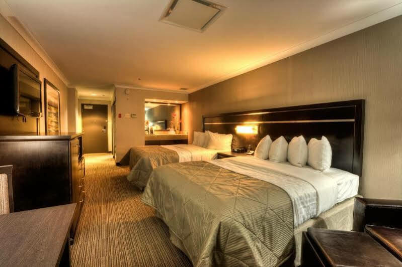 แคลเรียน โฮเต็ล แอนด์ สวีทส์ Hotel วินนิเพก ภายนอก รูปภาพ